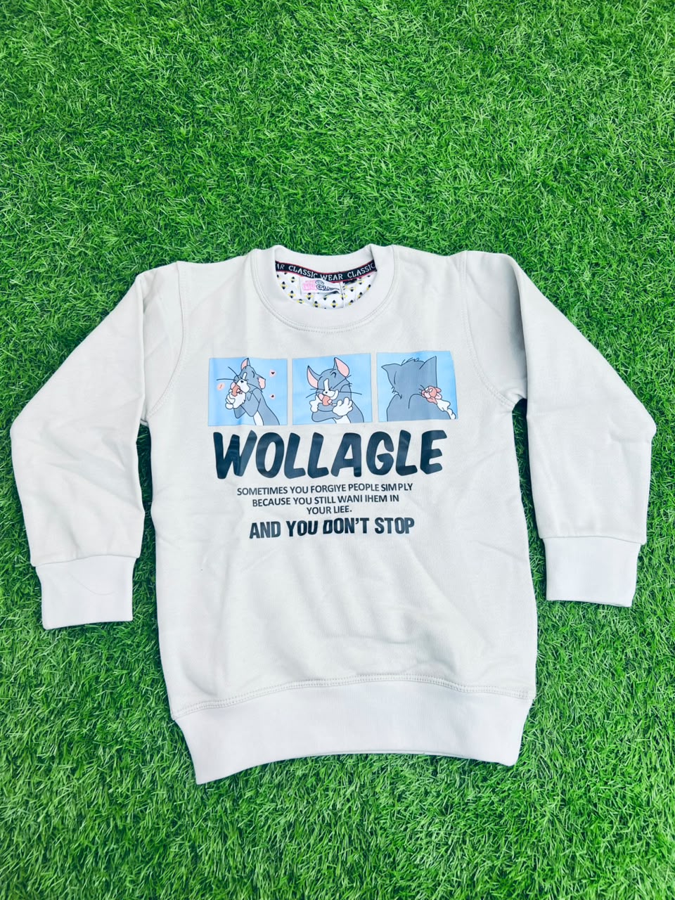 Giggles for Kids Boys Off-White Cartoon Graphic Printed Fleece Sweatshirt (Ages 2–12 Years)